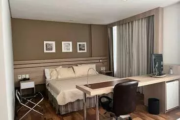 Apart Hotel Sense Ii   Localizado Em