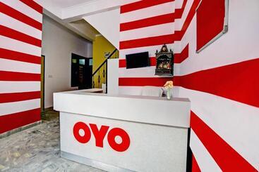 Hotel Oyo Flagship 80792  Happy Moments