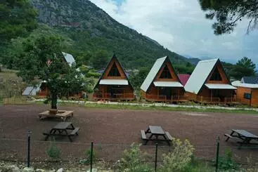 هتل آپارتمان Lalin Suit Apart Bungalow