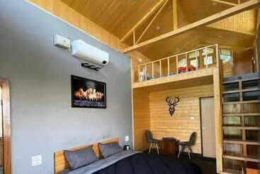 פנסיון Lacasa Luxury Stays