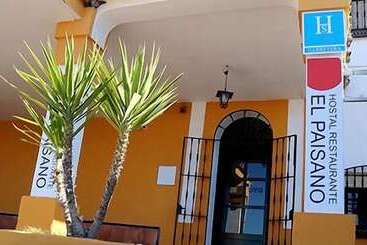 호텔 Hostal Restaurante El Paisano