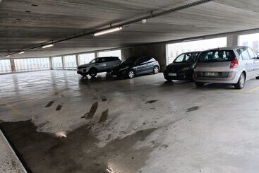 בית מלון כפרי Ibis Bourgoin Jallieu Medipole