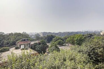 בית מלון כפרי Treebo Prime Elight