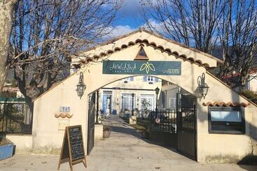 ペンション Akwaba Chez Ouli