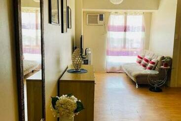 Lägenhetshotell Unit 1422 Avida Tower 1