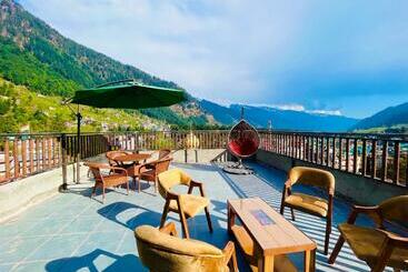 Hotel Lee Green Stay On Mall Road