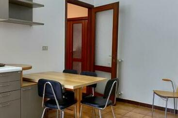 پانسیون Guesthouse Pisa Central Station