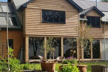 Bed and Breakfast Appleton House