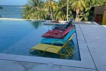 Hotel De Olho No Mar A única Pousada De Frente Para O Mar Em Paracuru