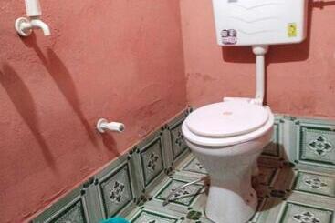 فندق Oyo 80672a Paradise Inn