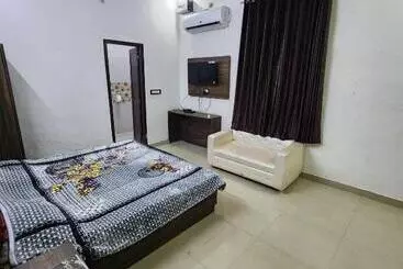 Hotel Pop 80681b City Palace