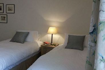 Bed and Breakfast The Old George