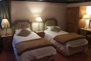 Hotel The Hunters Moon