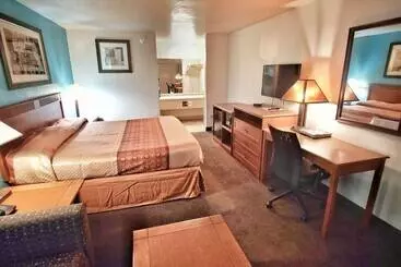 فندق على الطريق Claridge Inn  St. George