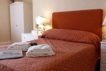 פנסיון Catania