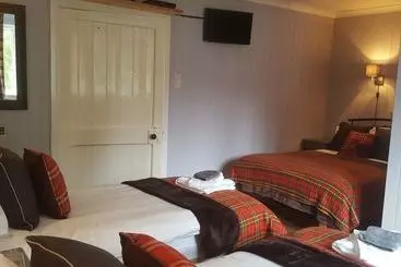 膳宿费 Moorfield Guest House