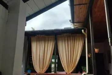 ユースホステル Posada Manoa
