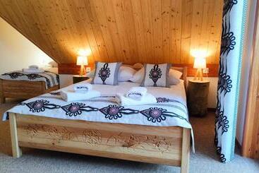 민박 Willa Adamówka