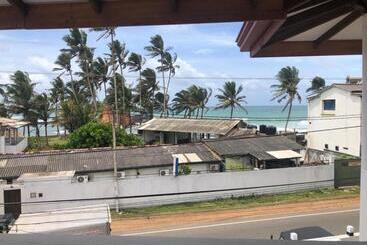 Hotel Mirissa Ocean Breeze