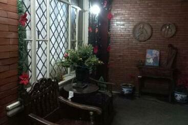 Pension (Hôtel basse catégorie) Alora Homes