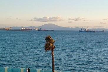 Majatalo Gibraltar Views Guest House