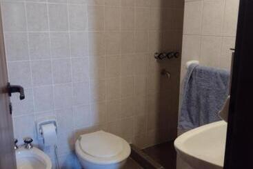 هتل کپسول Quirus Dormis