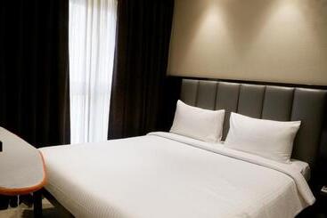 Hotel Relohomes Serviced Apartment