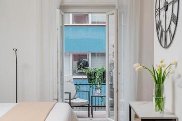 Residenze Asproni Serviced Apartments