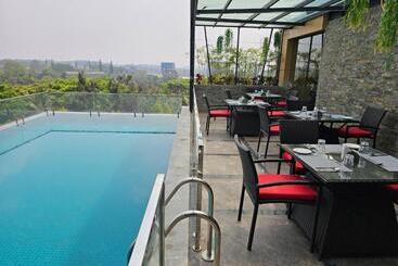 Albergue Quality Inn Rockwell Grand, Bangalore