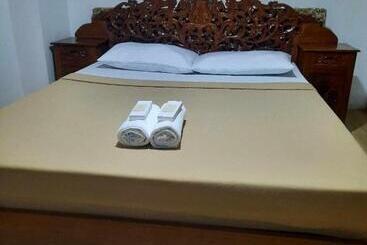 הוסטל Visita Highland Inn