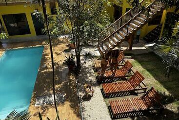 Отель Carlitos Tulum