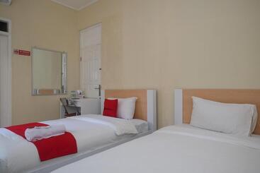 Hotel Reddoorz Syariah Near Kampus Unsoed Purwokerto