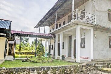 Hotel Spot On 92005 Jabu Sihol