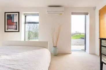 ペンション The Retreat, Sauna & Hot Tub, Charming & Cosy Gem