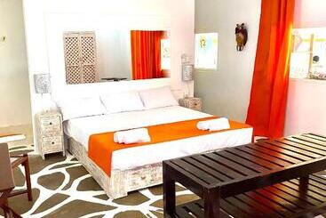 Bed and Breakfast Luwa Beach&suits