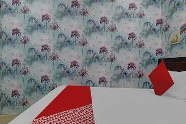 호텔 Oyo Flagship 70360 Shakti Residency