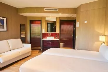 Latroupe Prado Hostel