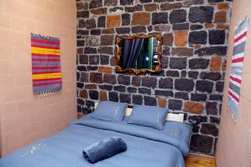 پانسیون Onoyi Tun Guest House