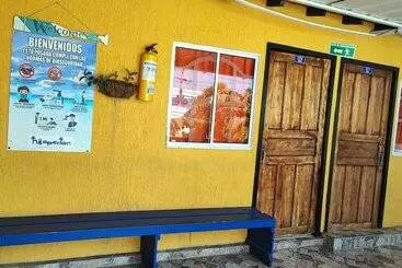 ユースホステル Hospedar Frente Al Aeropuerto