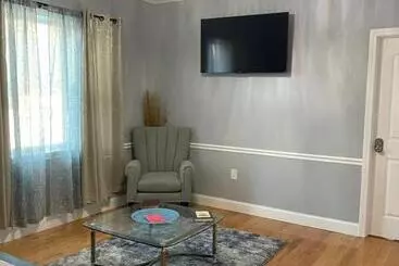 پانسیون Brand New Luxury Rooms Near Downtown Boston
