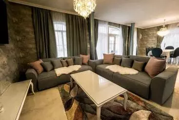 Pensione Diamond Villas