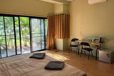 Resort Kohmak Homehug&beachclub