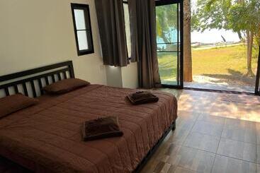 Курорт Kohmak Homehug&beachclub