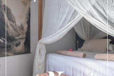 تختخواب و صبحانه La Kazaka Terre Sainte