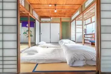 Majatalo 囲炉裏町家guesthouse Fujita 一棟貸切 Villa 無料駐車場