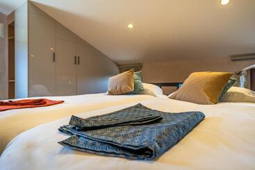 ホテル Japonès Puigpinós