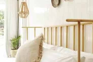 هتل Sea Green Boutique Rooms