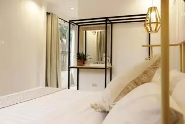 هتل Sea Green Boutique Rooms