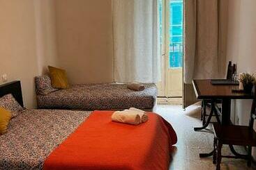 膳宿费 Hostal “ Infantas”