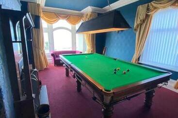 צימר The Calder House